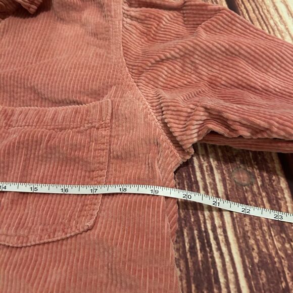 Women’s American Eagle Corduroy Pink Button Down Shirt Medium - Picture 4 of 6